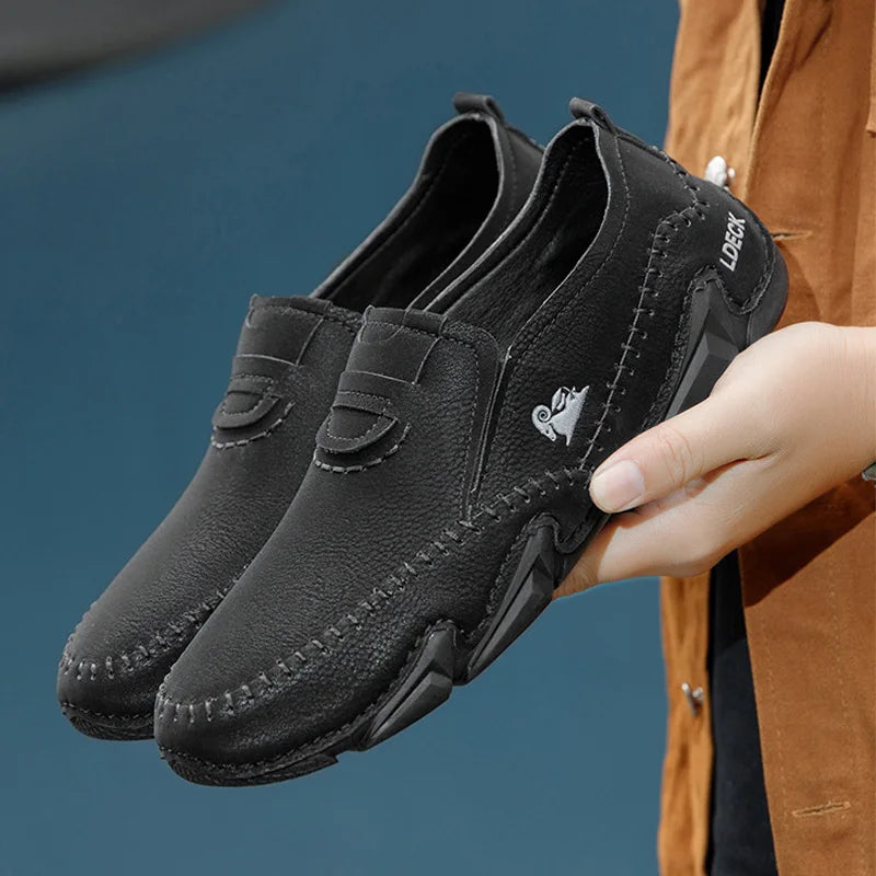 Casual Men's Loafers with Fashionable Sporty Style for Spring and Summer, featuring Soft Soles for Outdoor Comfort