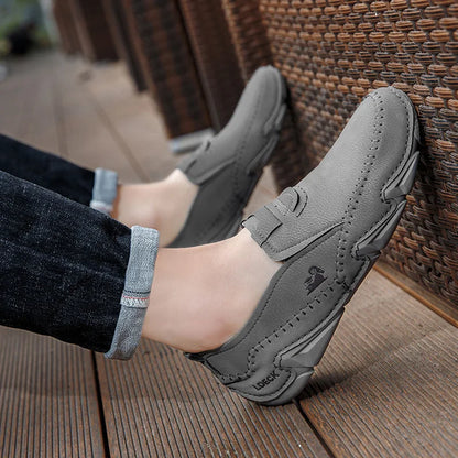 Casual Men's Loafers with Fashionable Sporty Style for Spring and Summer, featuring Soft Soles for Outdoor Comfort